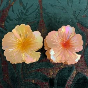 Iridescent Peach Flower Hair Clips - Women Hair Tools